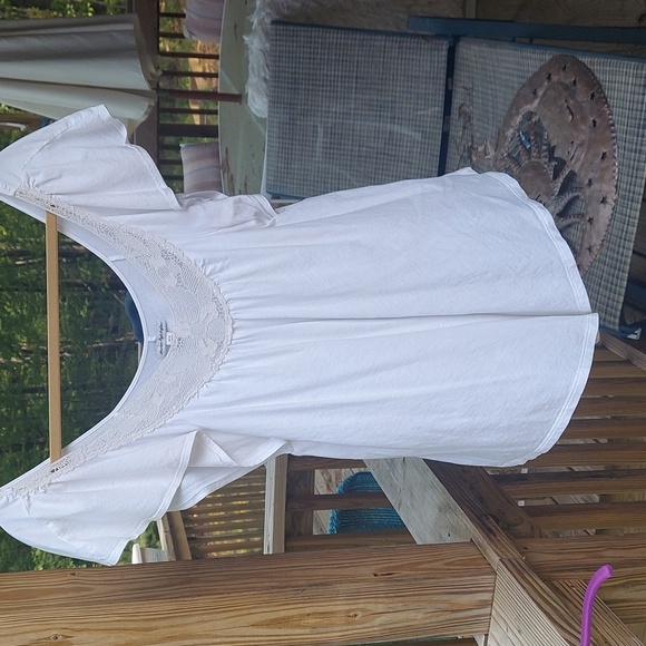 American Eagle Outfitters White Flutter Sleeve Lace Blouse Top Sz XS - Picture 3 of 9